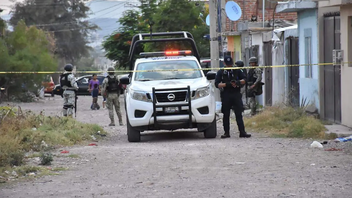 Balean a hombre que dormía bajo un árbol en Irapuato (2)